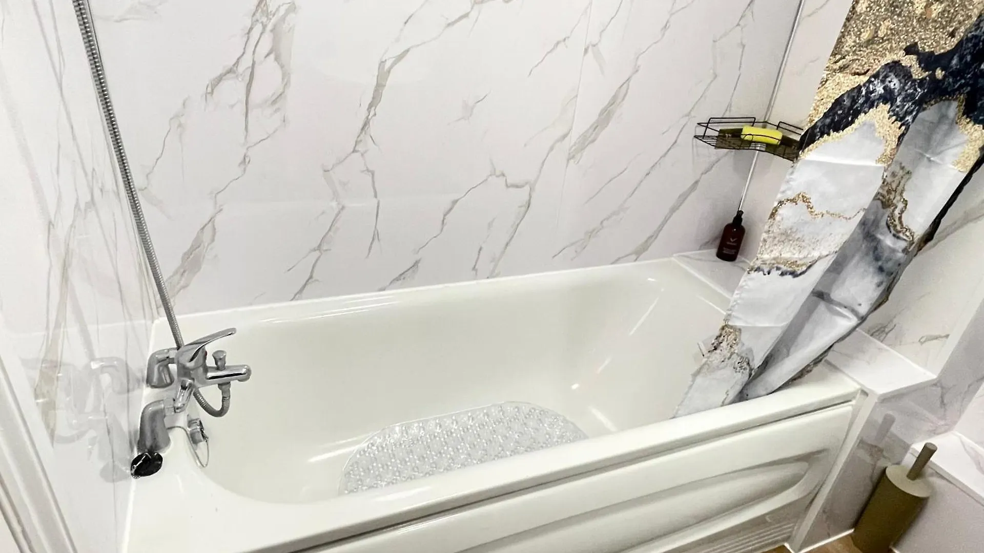 Westfield Gardens - 3 Bedroom Apartment Goodmayes United Kingdom